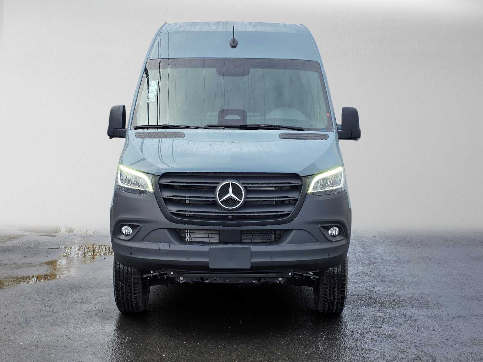 2026 Mercedes-Benz Sprinter Cargo 2500 Standard Roof I4 Diesel HO 144 AWD