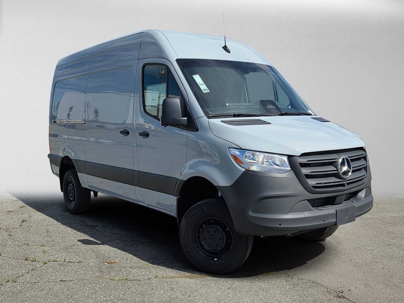 2025 Mercedes-Benz Sprinter Cargo Van 2500 Standard Roof I4 Diesel HO 144 AWD