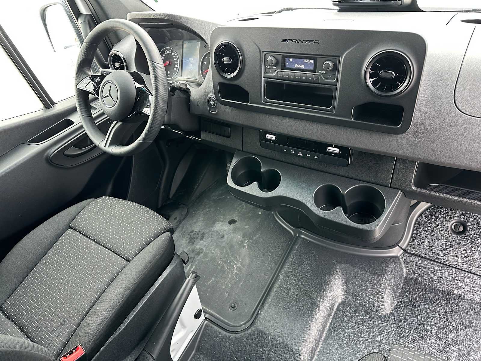 2025 Mercedes-Benz Sprinter 2500 Standard Roof I4 Diesel HO 144" AWD