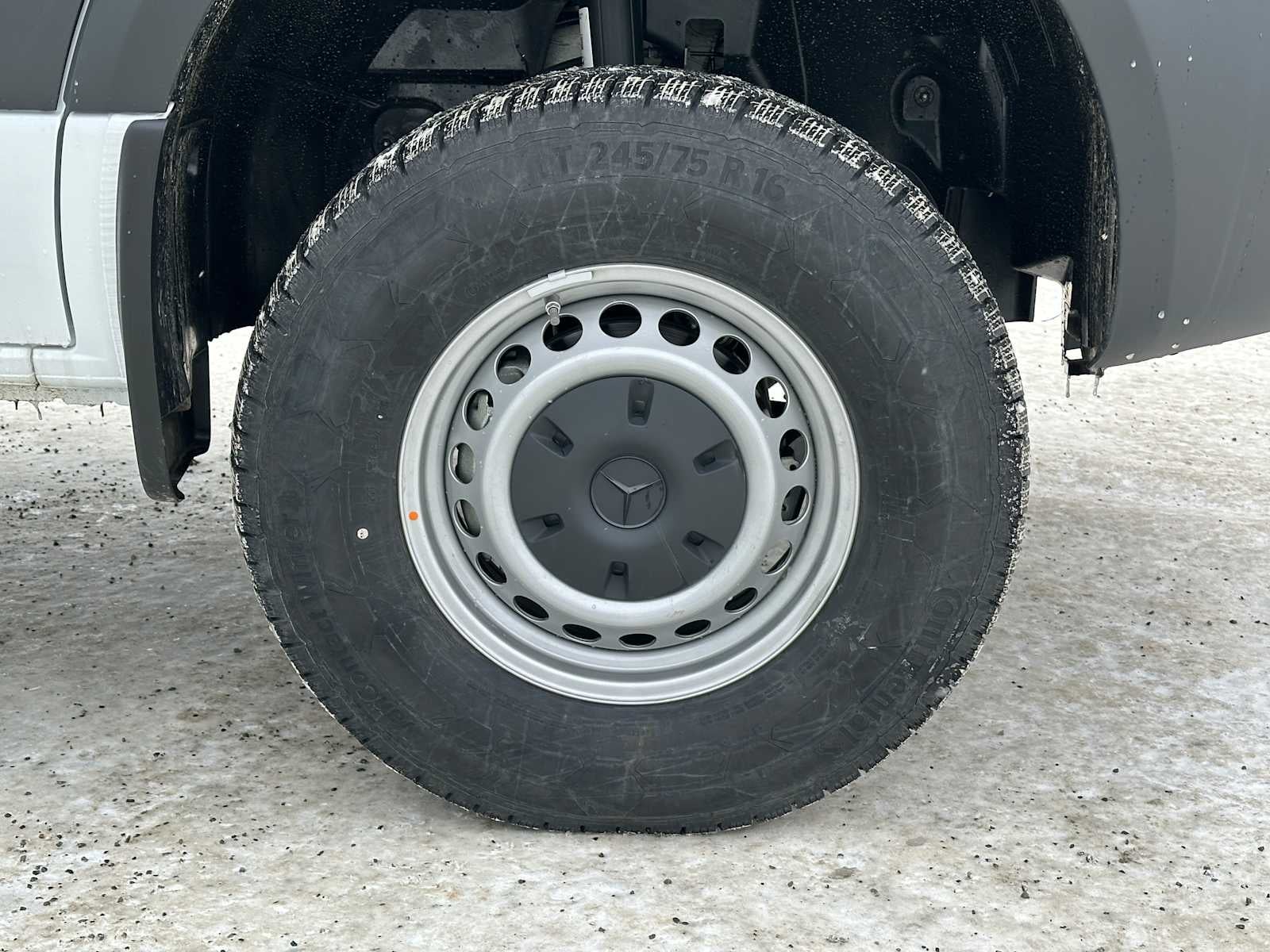 2025 Mercedes-Benz Sprinter 2500 Standard Roof I4 Diesel HO 144" AWD