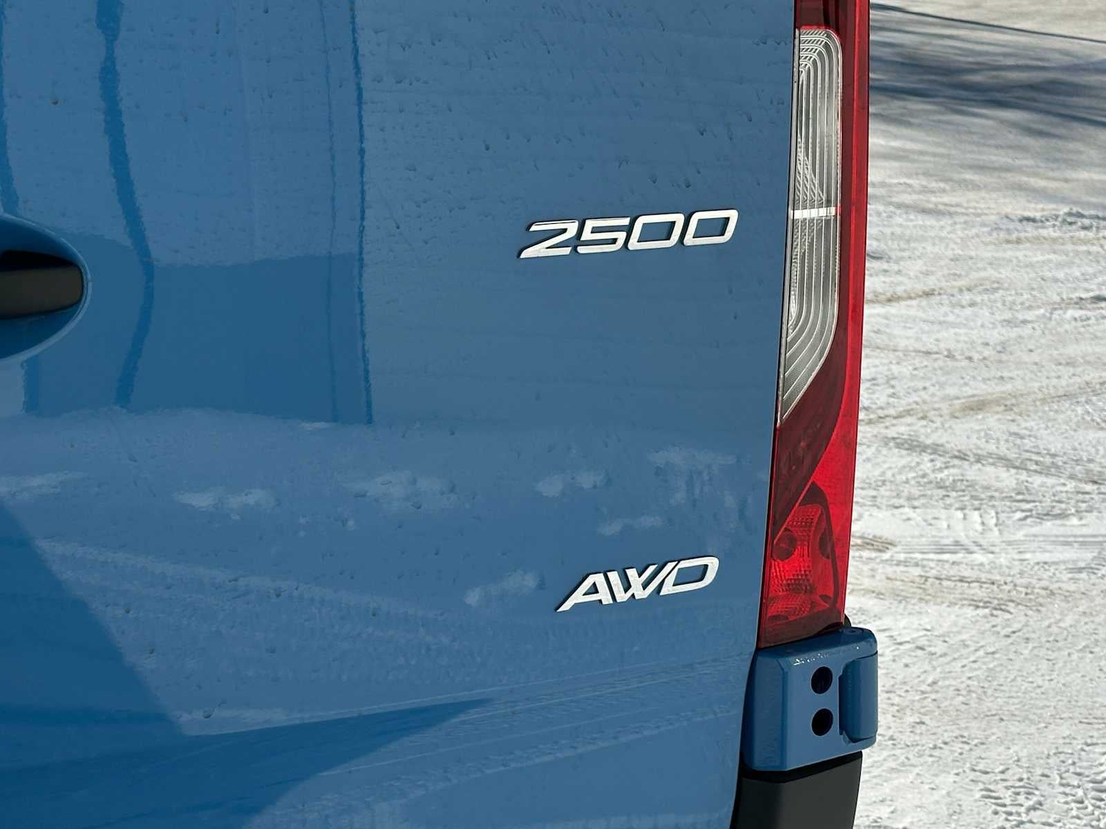 2026 Mercedes-Benz Sprinter 2500 Standard Roof I4 Diesel HO 144 AWD