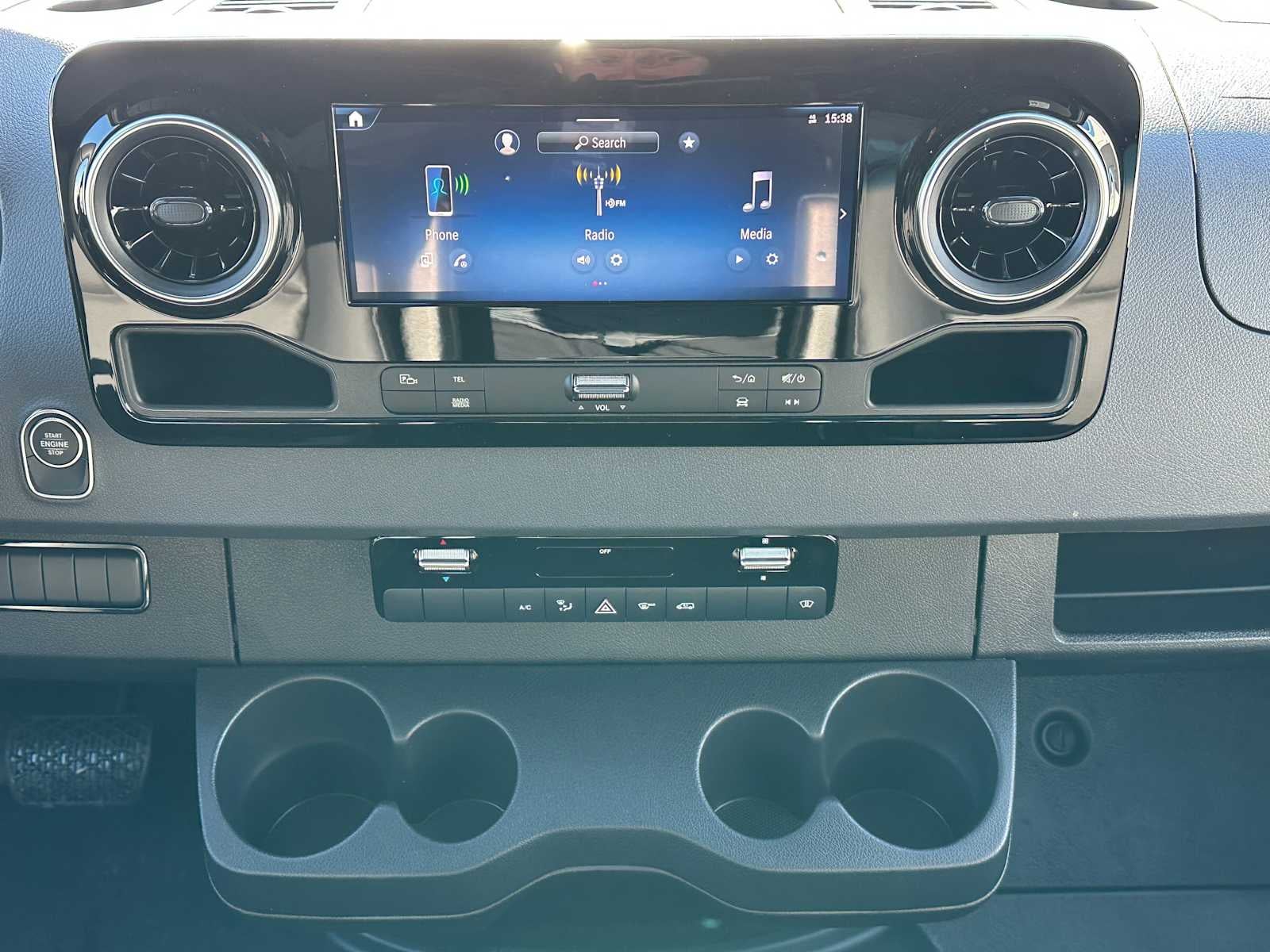 2026 Mercedes-Benz Sprinter 2500 Standard Roof I4 Diesel HO 144 AWD