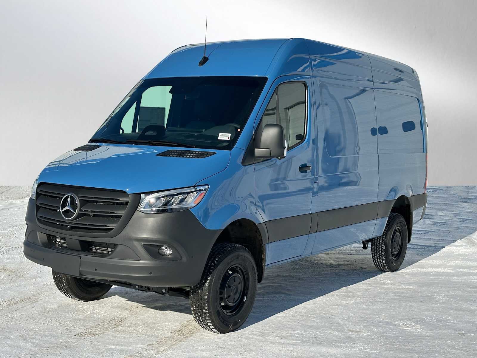 2026 Mercedes-Benz Sprinter 2500 Standard Roof I4 Diesel HO 144 AWD