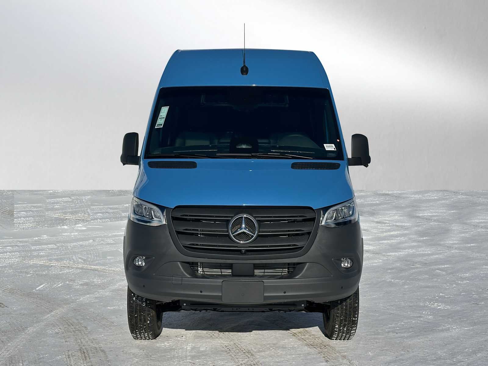 2026 Mercedes-Benz Sprinter 2500 Standard Roof I4 Diesel HO 144 AWD