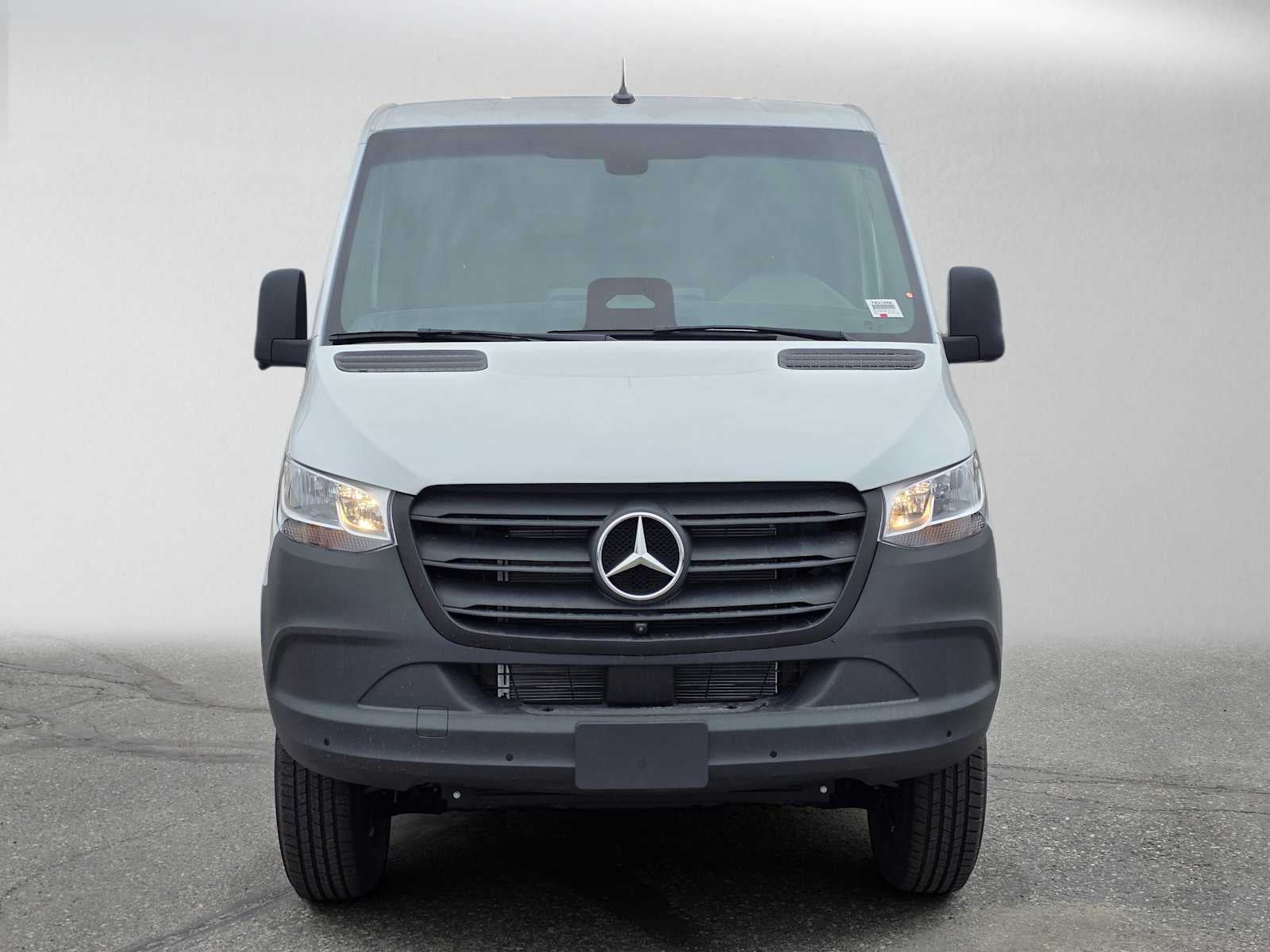 2026 Mercedes-Benz Sprinter 2500 Standard Roof I4 Diesel HO 144 AWD