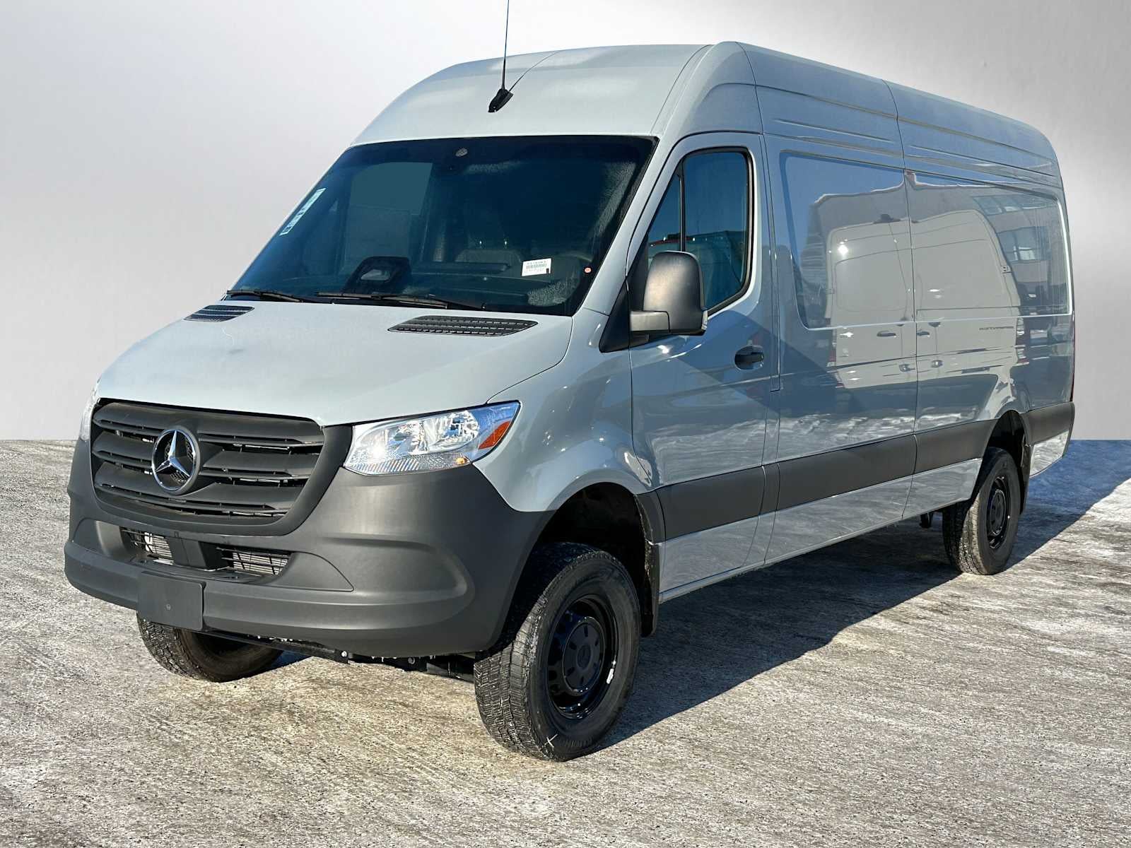 2025 Mercedes-Benz Sprinter Cargo Van 2500 Standard Roof I4 Diesel HO 144" AWD
