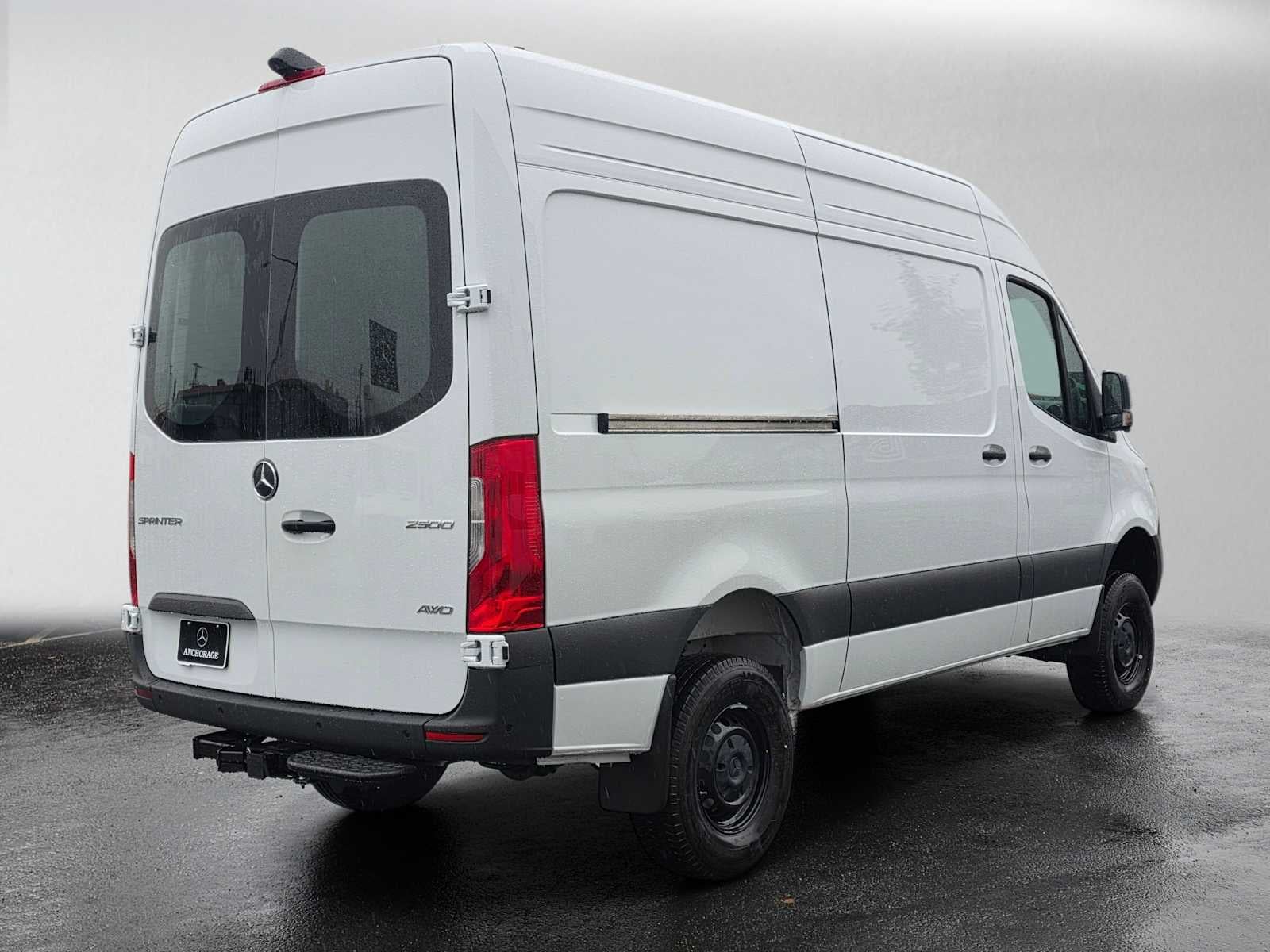 2026 Mercedes-Benz Sprinter Cargo 2500 Standard Roof I4 Diesel HO 144 AWD