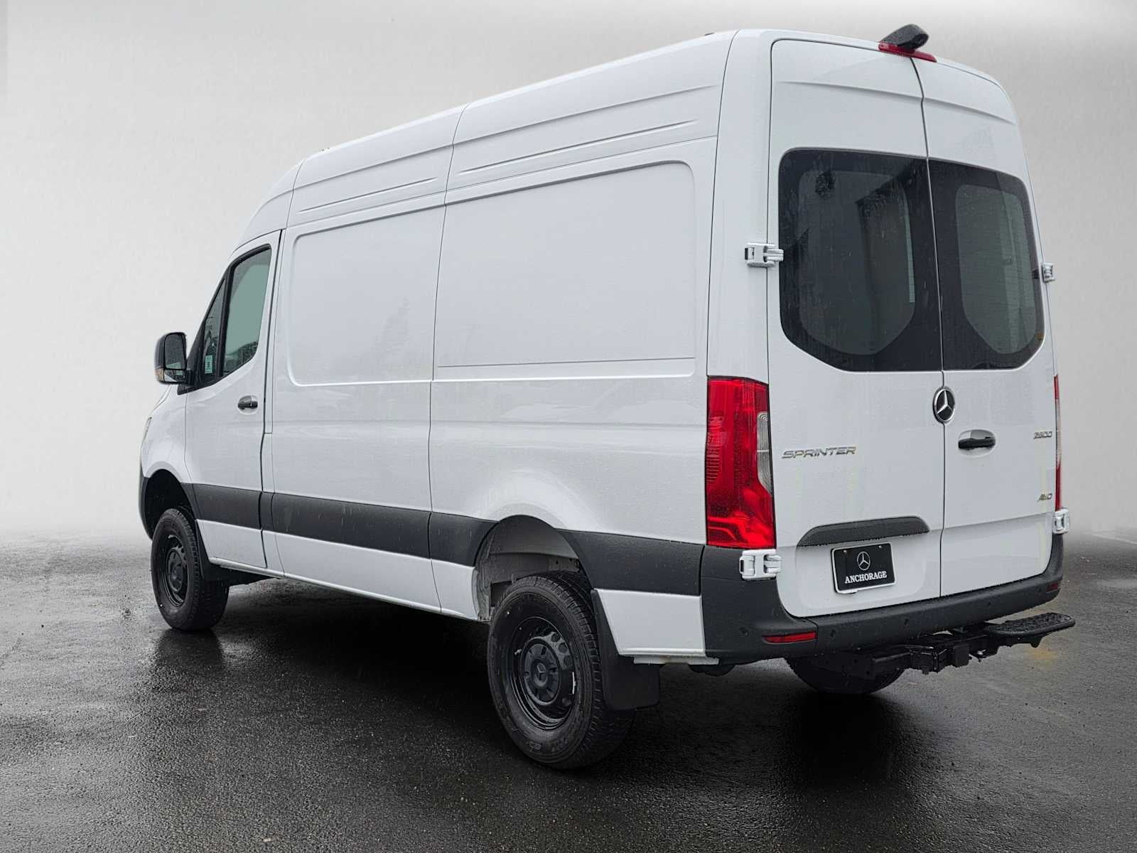 2026 Mercedes-Benz Sprinter Cargo 2500 Standard Roof I4 Diesel HO 144 AWD
