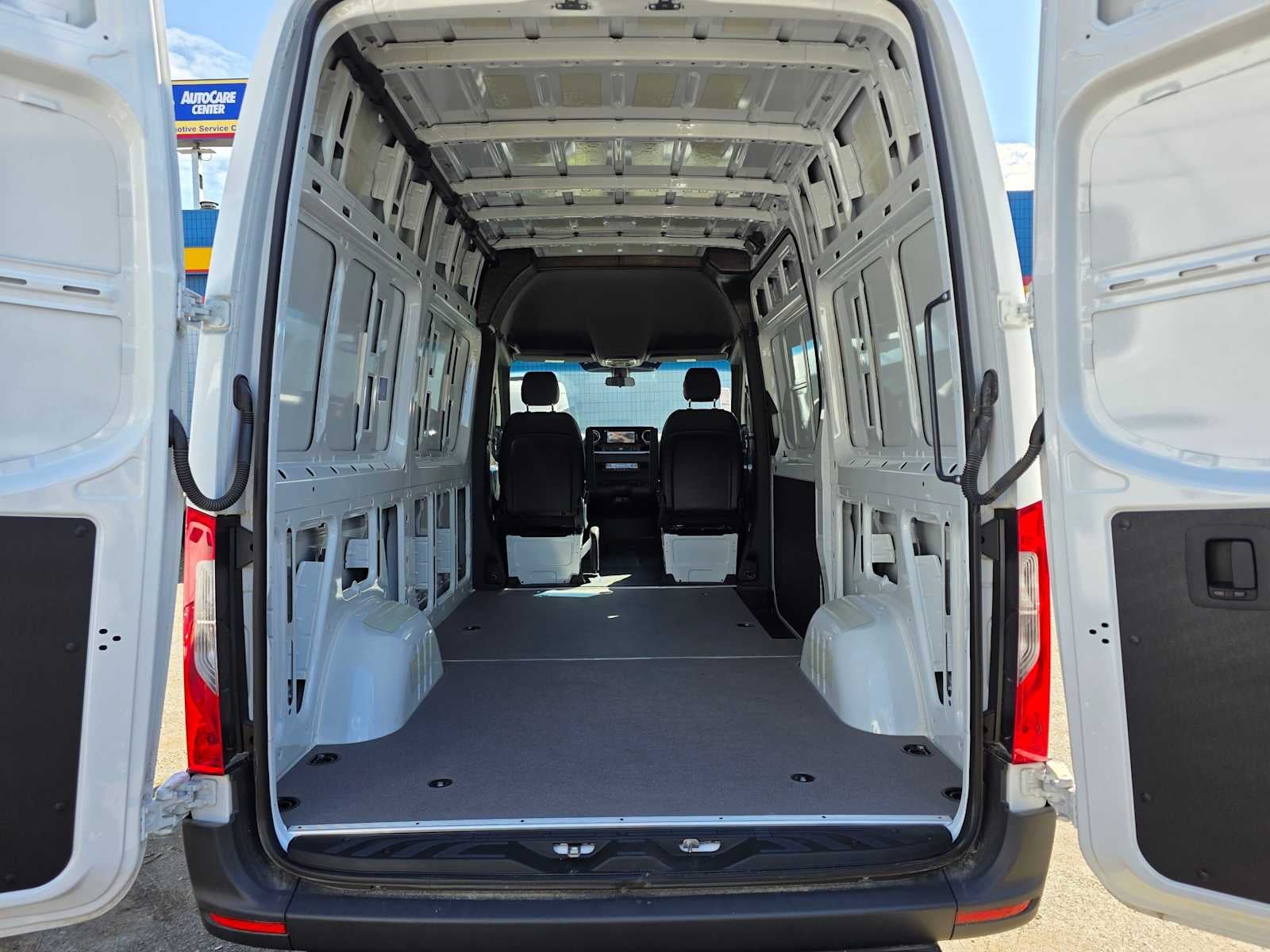 2025 Mercedes-Benz Sprinter Cargo Van 2500 Standard Roof I4 Diesel HO 144 AWD