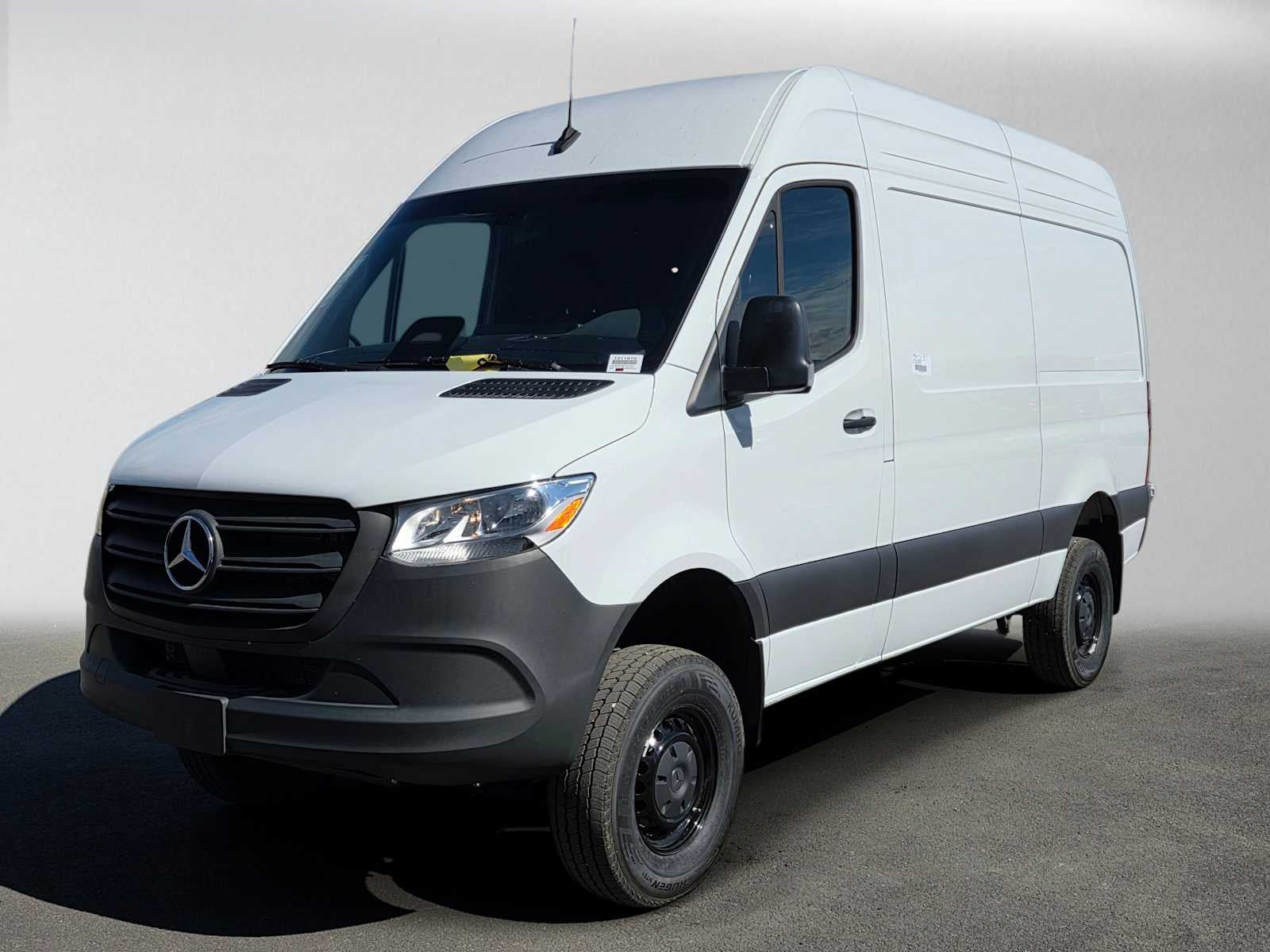 2025 Mercedes-Benz Sprinter Cargo Van 2500 Standard Roof I4 Diesel HO 144 AWD