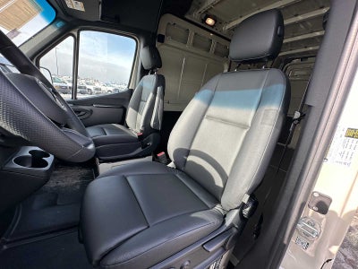 2026 Mercedes-Benz Sprinter 2500 Standard Roof I4 Diesel HO 144 AWD