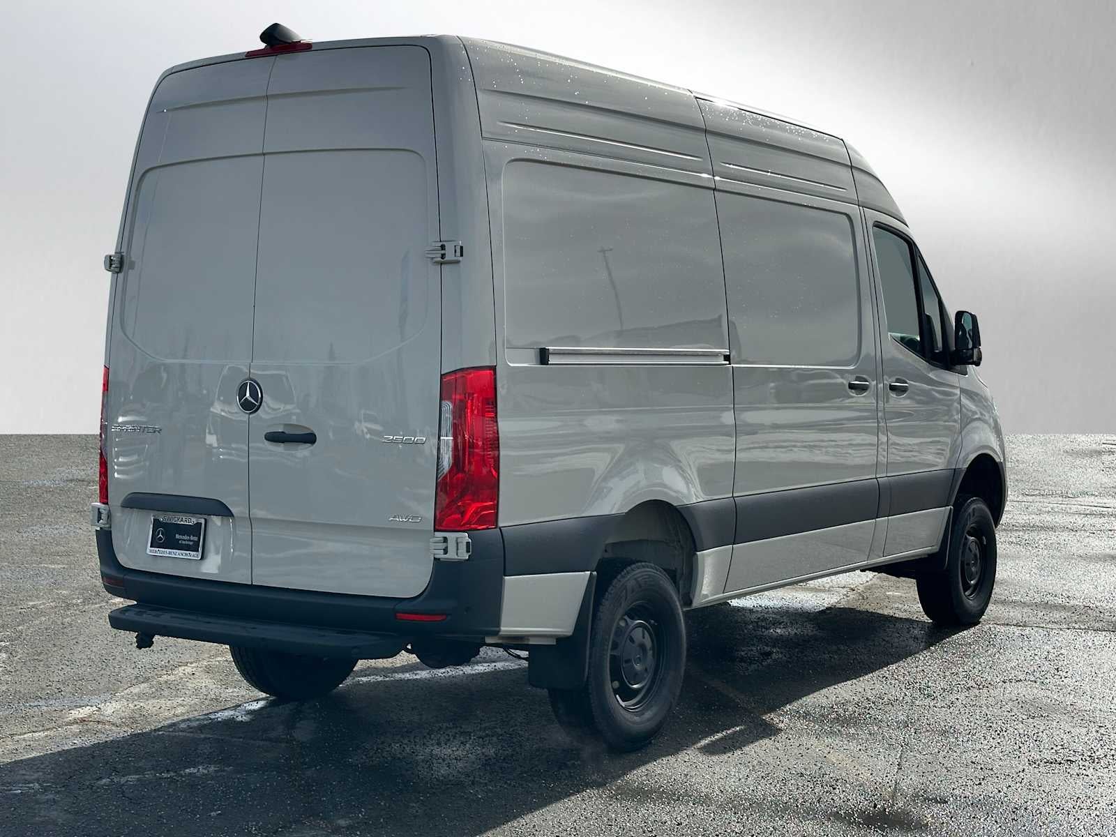 2026 Mercedes-Benz Sprinter 2500 Standard Roof I4 Diesel HO 144 AWD