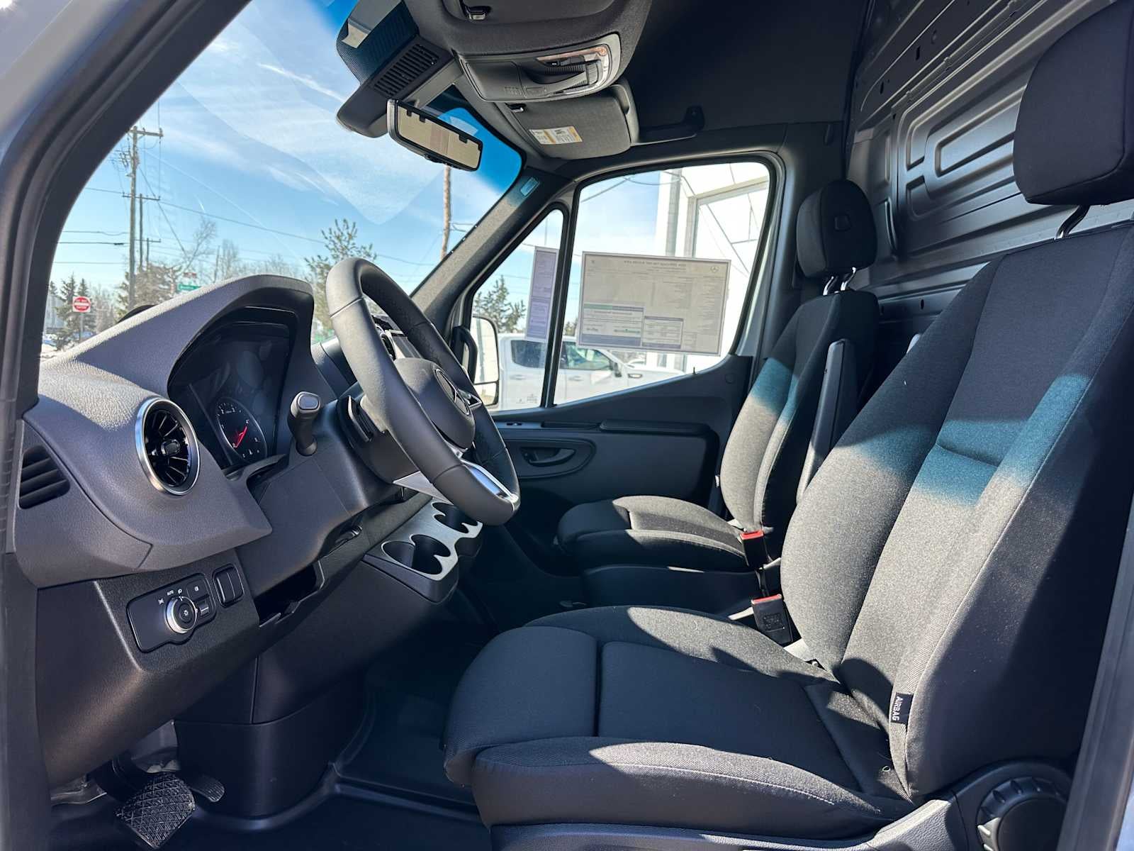 2026 Mercedes-Benz Sprinter 2500 Standard Roof I4 Diesel HO 144 AWD