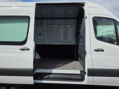 2026 Mercedes-Benz Sprinter 2500 Standard Roof I4 Diesel HO 144 AWD