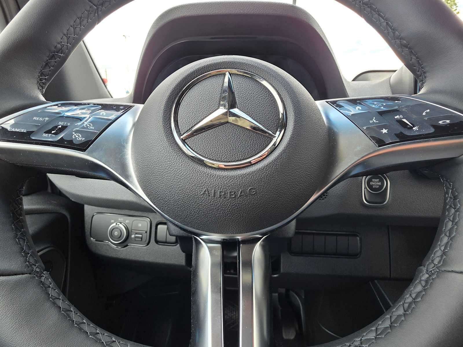 2026 Mercedes-Benz Sprinter 2500 Standard Roof I4 Diesel HO 144 AWD