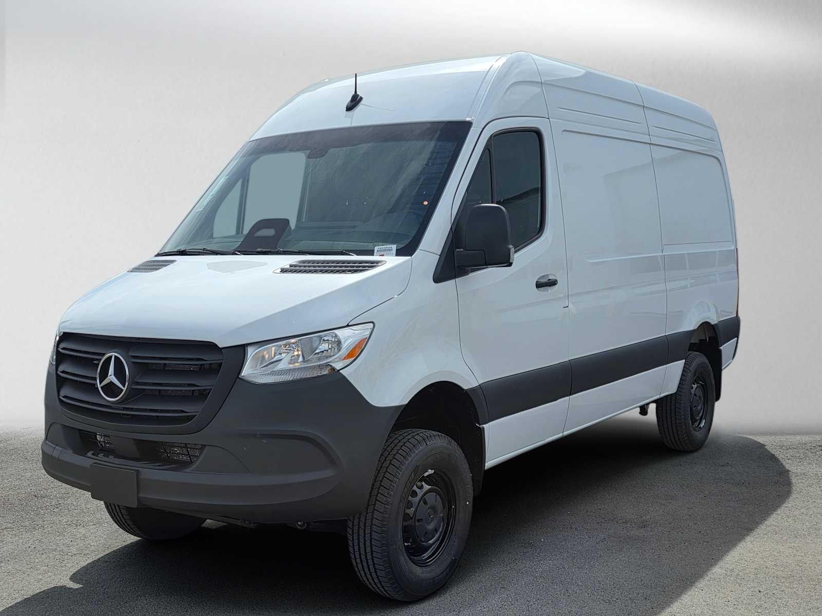 2026 Mercedes-Benz Sprinter 2500 Standard Roof I4 Diesel HO 144 AWD