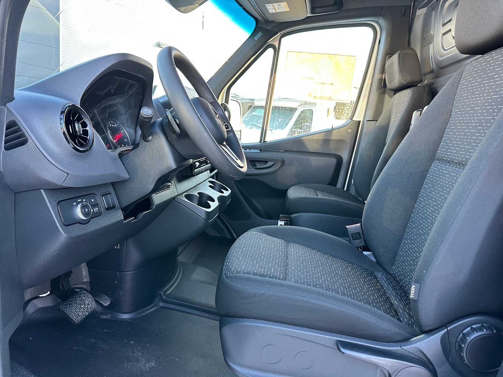 2024 Mercedes-Benz Sprinter 2500 High Roof I4 Diesel HO 170" RWD