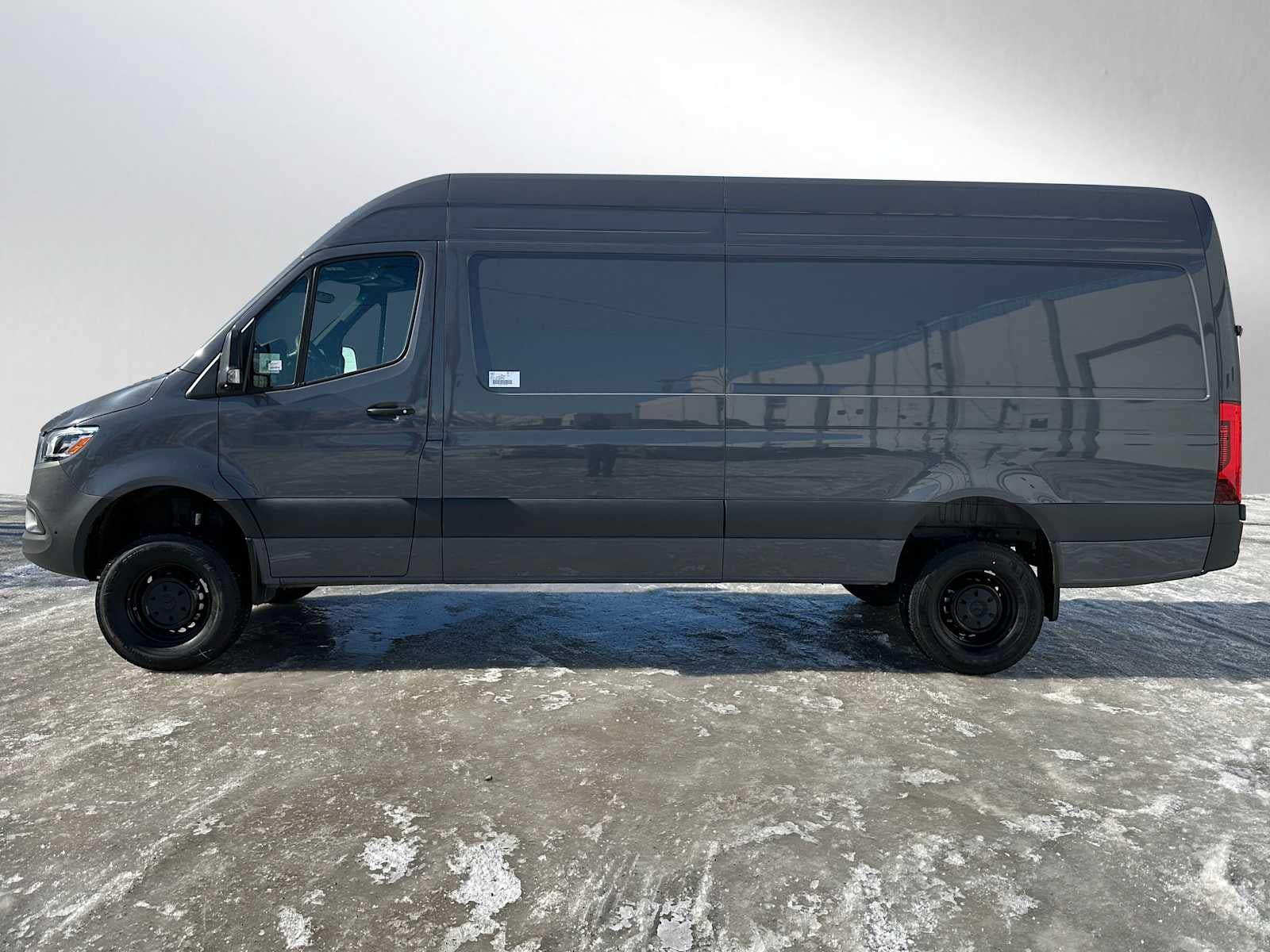 2026 Mercedes-Benz Sprinter 2500 High Roof I4 Diesel HO 170 AWD