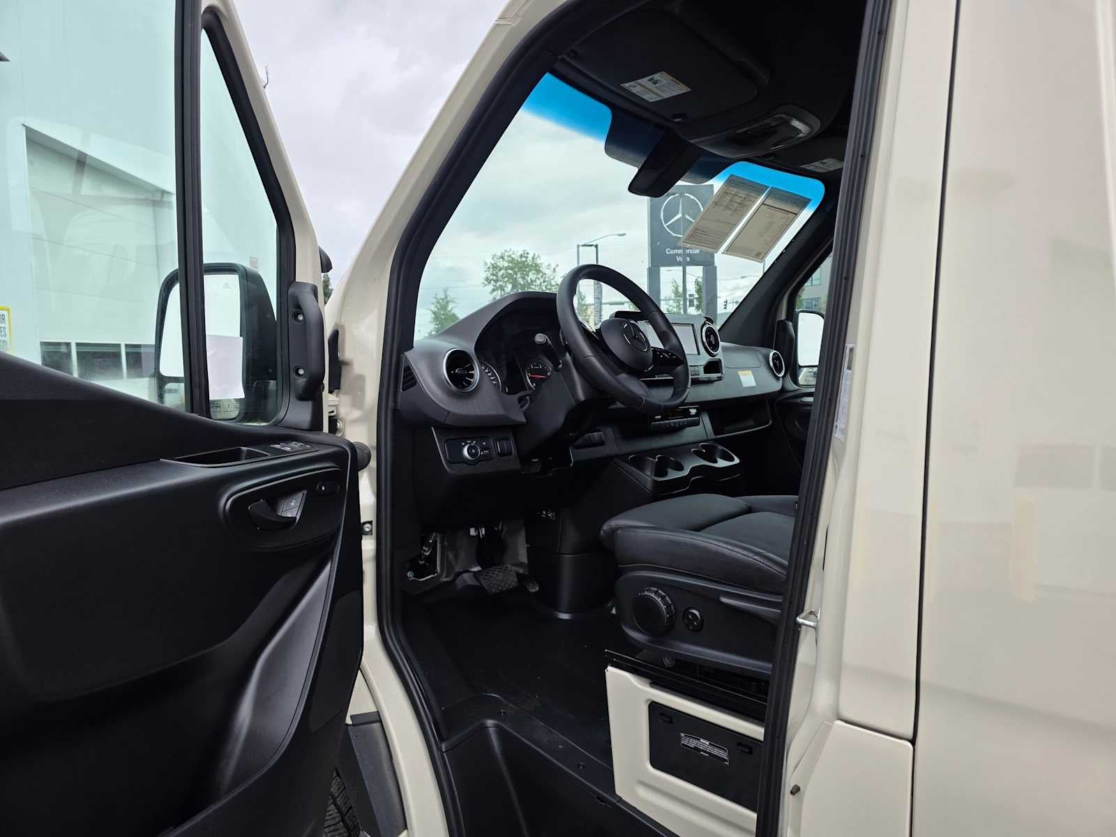 2025 Mercedes-Benz Sprinter Cargo Van 2500 High Roof I4 Diesel HO 170 AWD