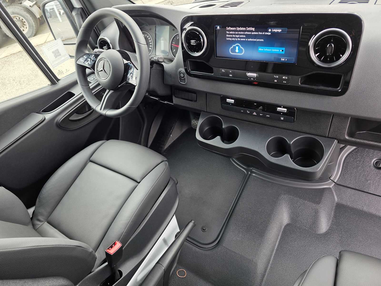 2026 Mercedes-Benz Sprinter 2500 High Roof I4 Diesel HO 170 AWD