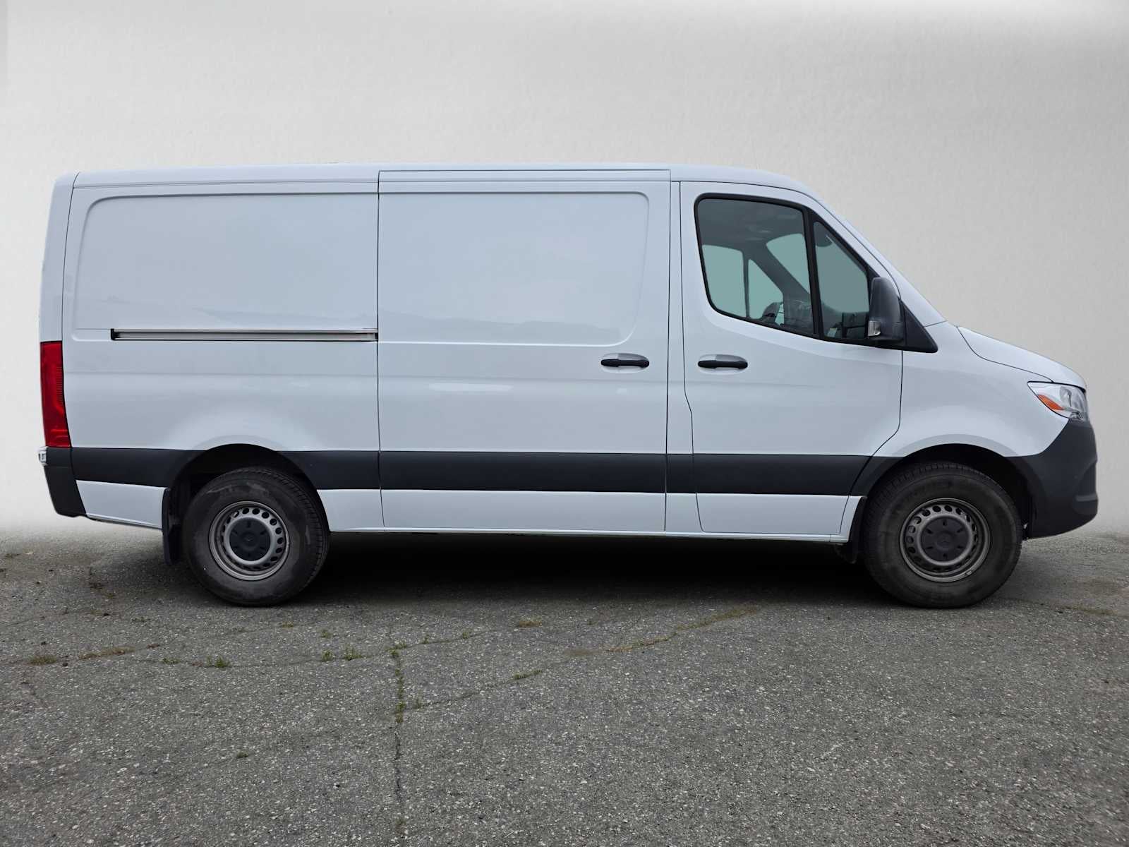 2023 Mercedes-Benz Sprinter Cargo Van 1500 Standard Roof I4 Gas 144 RWD