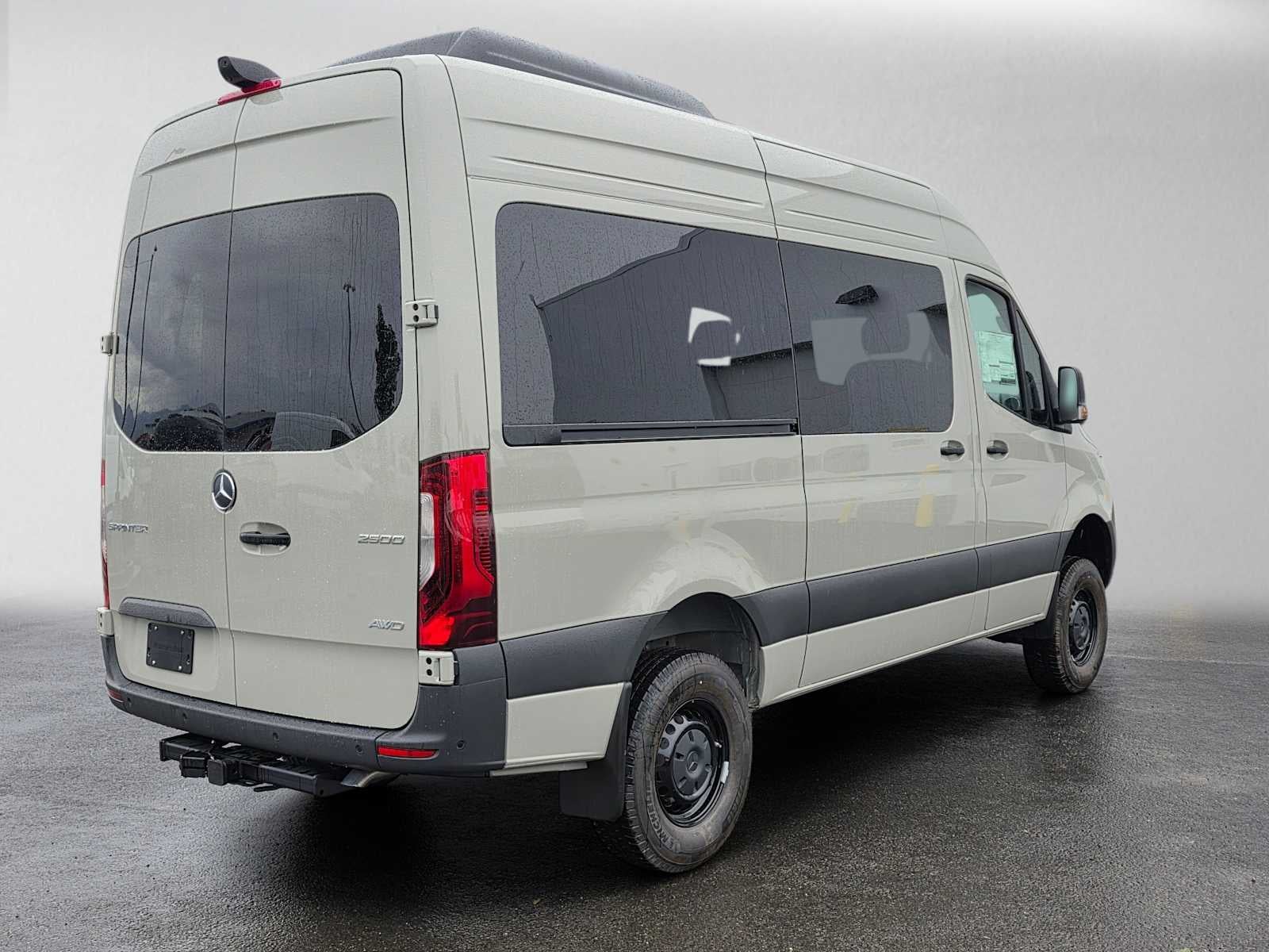 2026 Mercedes-Benz Sprinter Passenger Van 2500 Standard Roof I4 Diesel HO 144 AWD