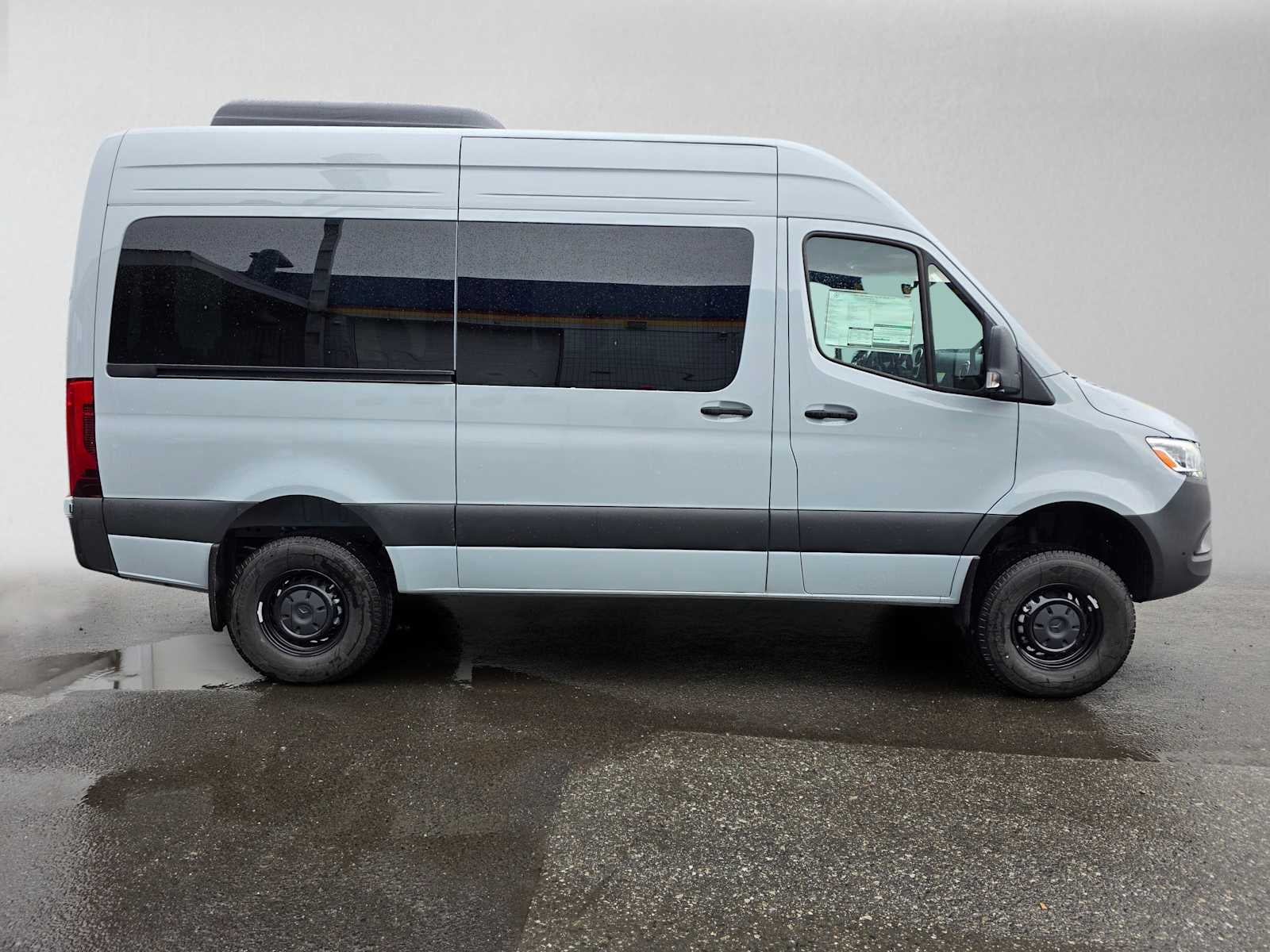 2026 Mercedes-Benz Sprinter Passenger 2500 Standard Roof I4 Diesel HO 144 AWD