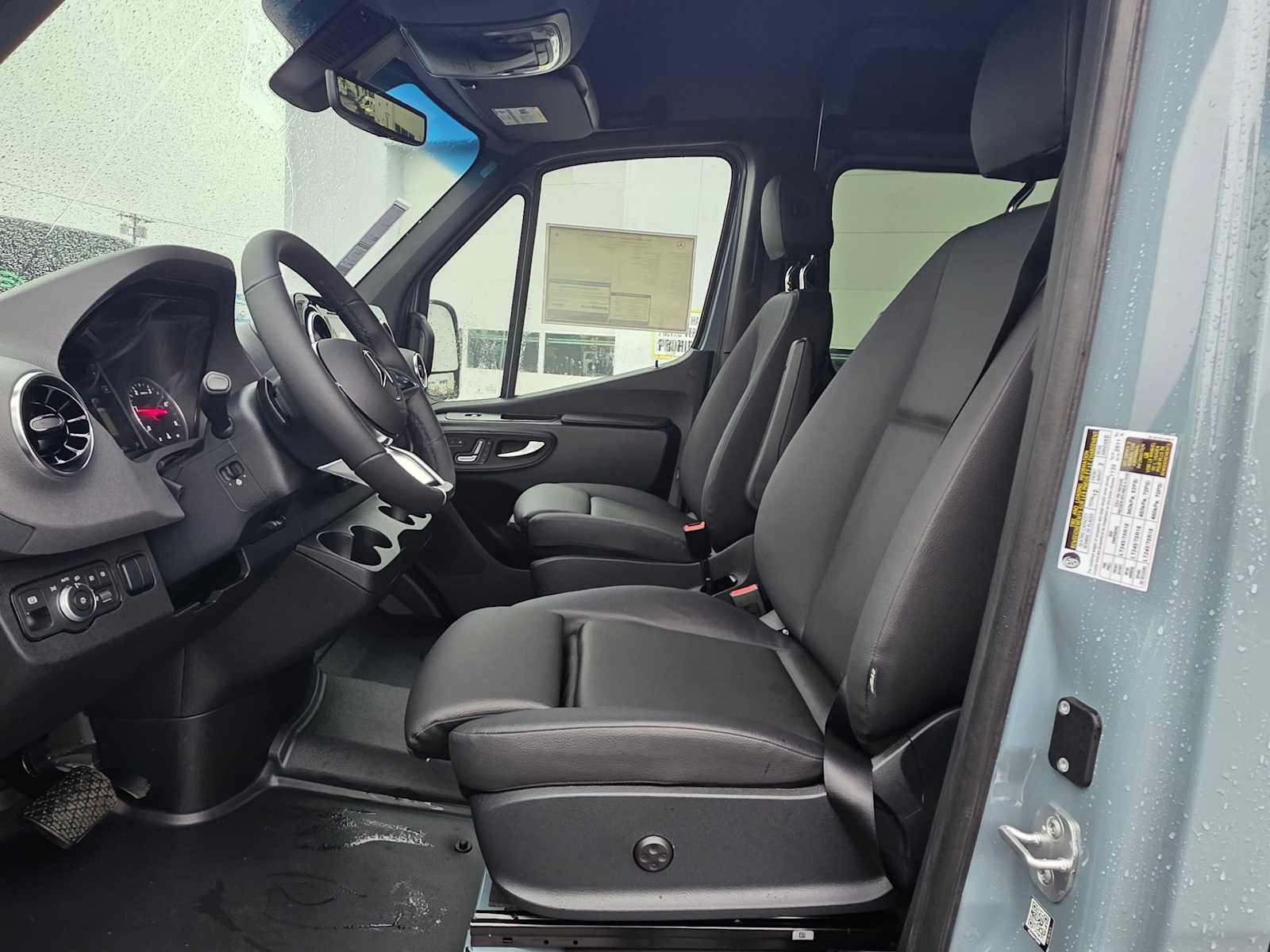 2026 Mercedes-Benz Sprinter Passenger 2500 Standard Roof I4 Diesel HO 144 AWD