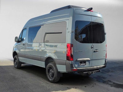2026 Mercedes-Benz Sprinter Passenger 2500 Standard Roof I4 Diesel HO 144 AWD