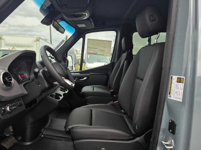 2026 Mercedes-Benz Sprinter Passenger 2500 Standard Roof I4 Diesel HO 144 AWD