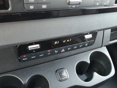 2026 Mercedes-Benz Sprinter Passenger 2500 Standard Roof I4 Diesel HO 144 AWD