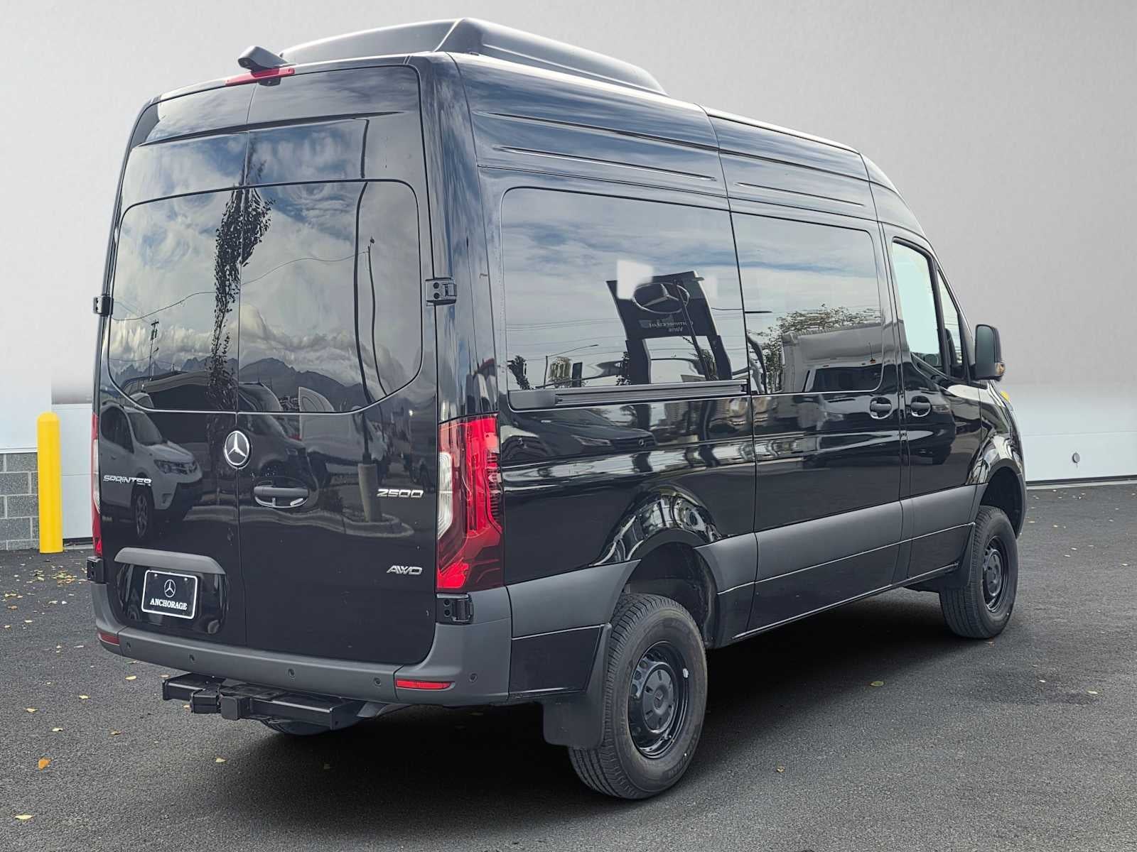 2026 Mercedes-Benz Sprinter Passenger 2500 Standard Roof I4 Diesel HO 144 AWD