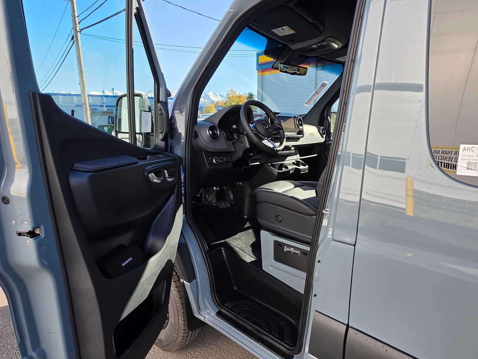2026 Mercedes-Benz Sprinter Passenger 2500 Standard Roof I4 Diesel HO 144 AWD