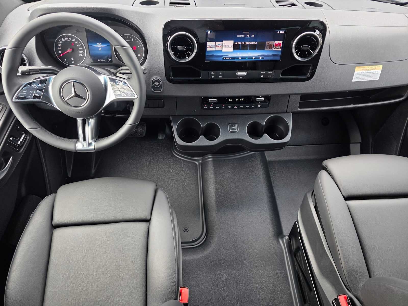 2026 Mercedes-Benz Sprinter Passenger Van 2500 Standard Roof I4 Diesel HO 144 AWD
