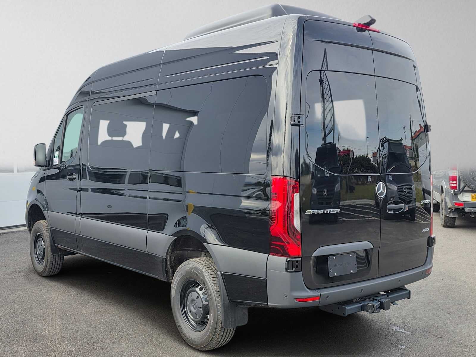 2026 Mercedes-Benz Sprinter Passenger Van 2500 Standard Roof I4 Diesel HO 144 AWD