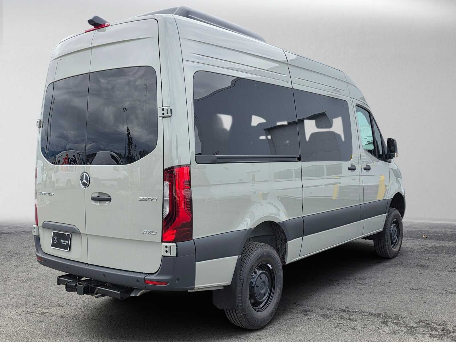 2026 Mercedes-Benz Sprinter Passenger Van 2500 Standard Roof I4 Diesel HO 144 AWD