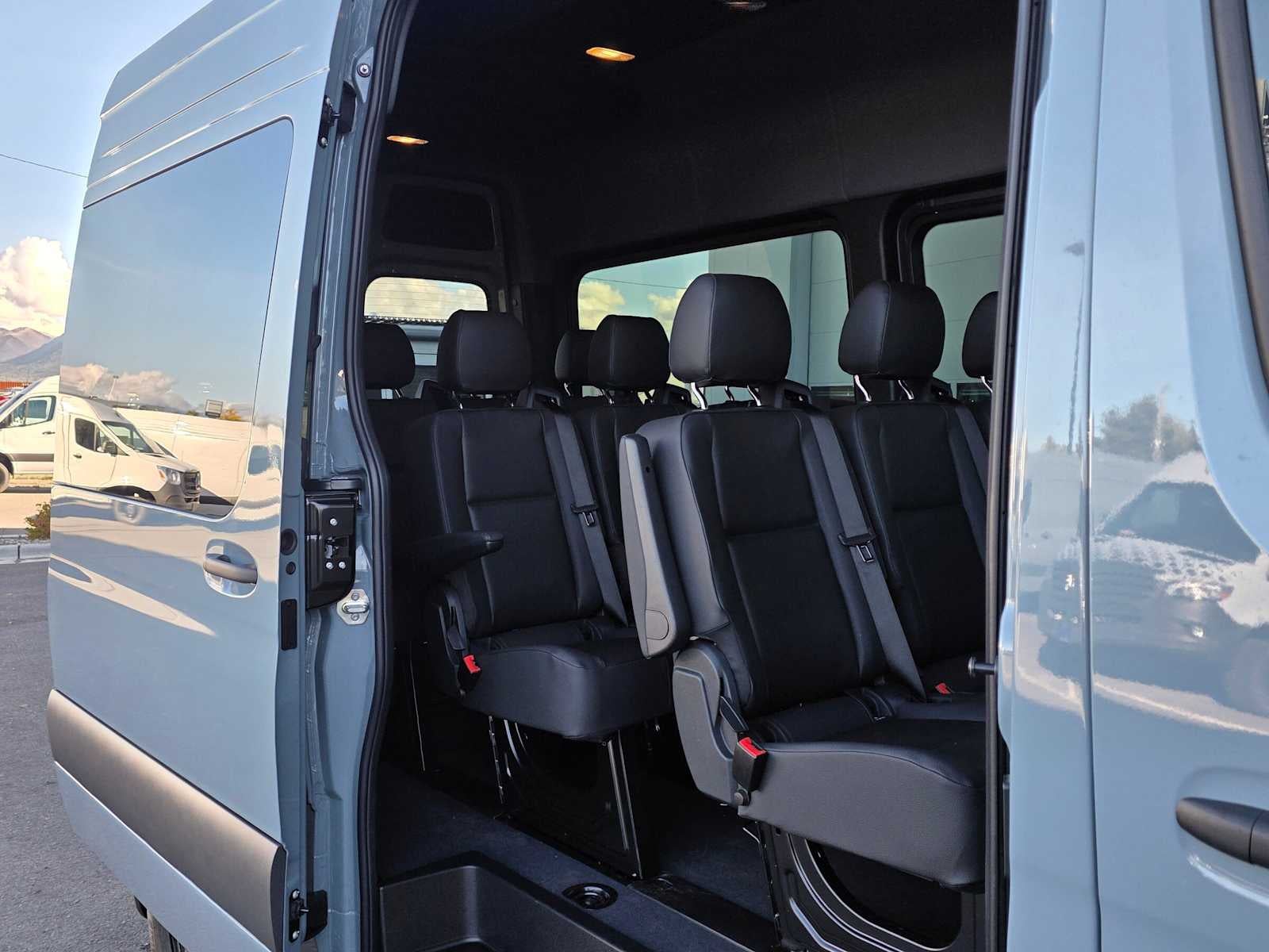 2026 Mercedes-Benz Sprinter Passenger 2500 Standard Roof I4 Diesel HO 144 AWD