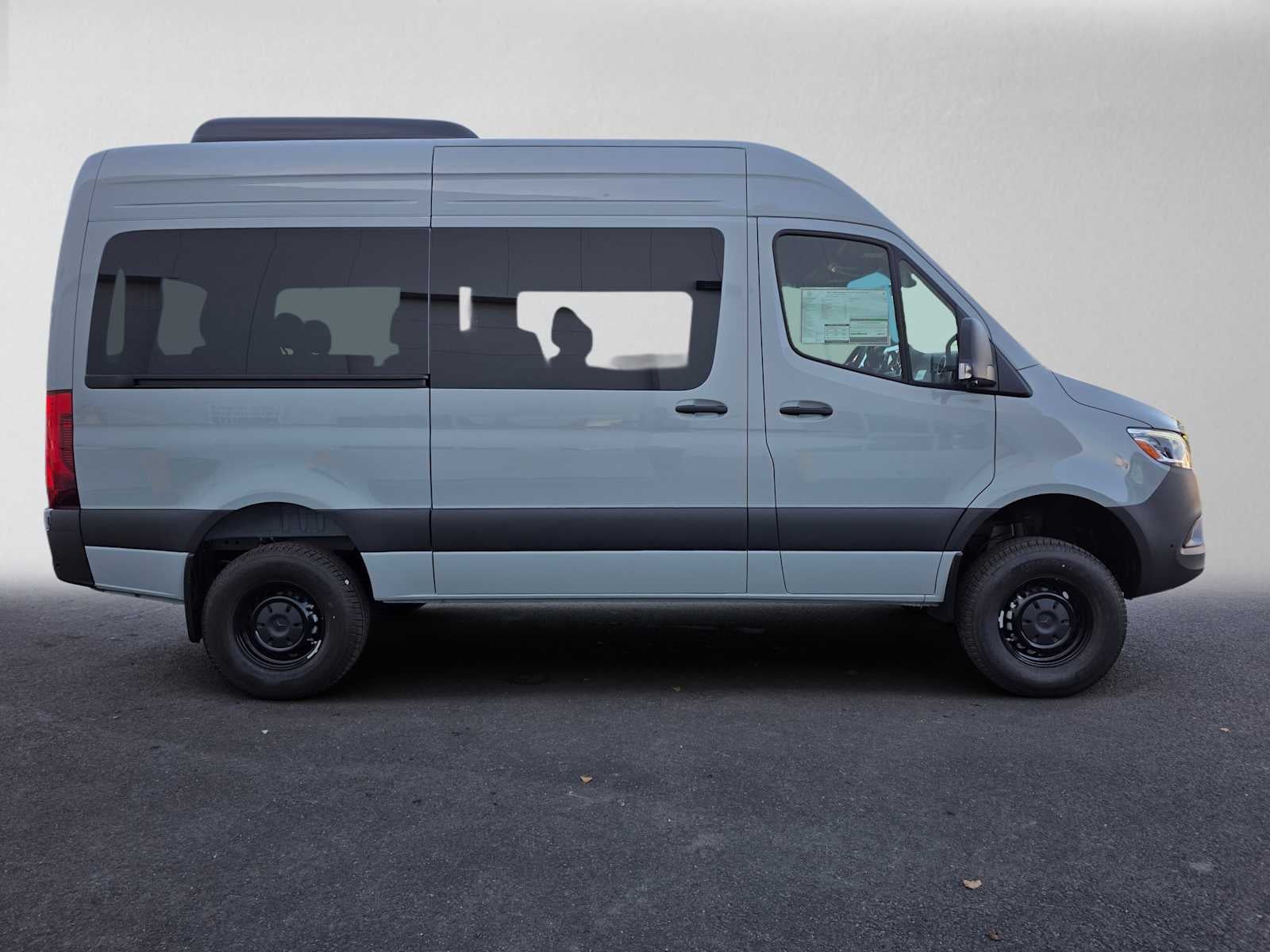 2026 Mercedes-Benz Sprinter Passenger 2500 Standard Roof I4 Diesel HO 144 AWD