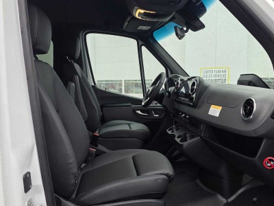 2026 Mercedes-Benz Sprinter Passenger 2500 Standard Roof I4 Diesel HO 144 AWD