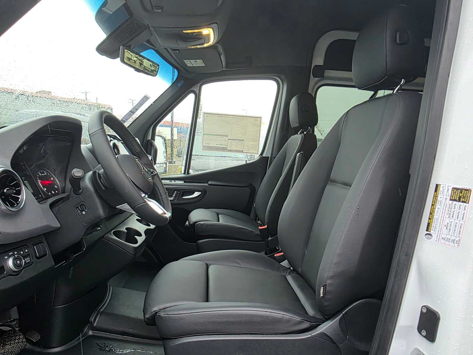 2026 Mercedes-Benz Sprinter Passenger 2500 Standard Roof I4 Diesel HO 144 AWD
