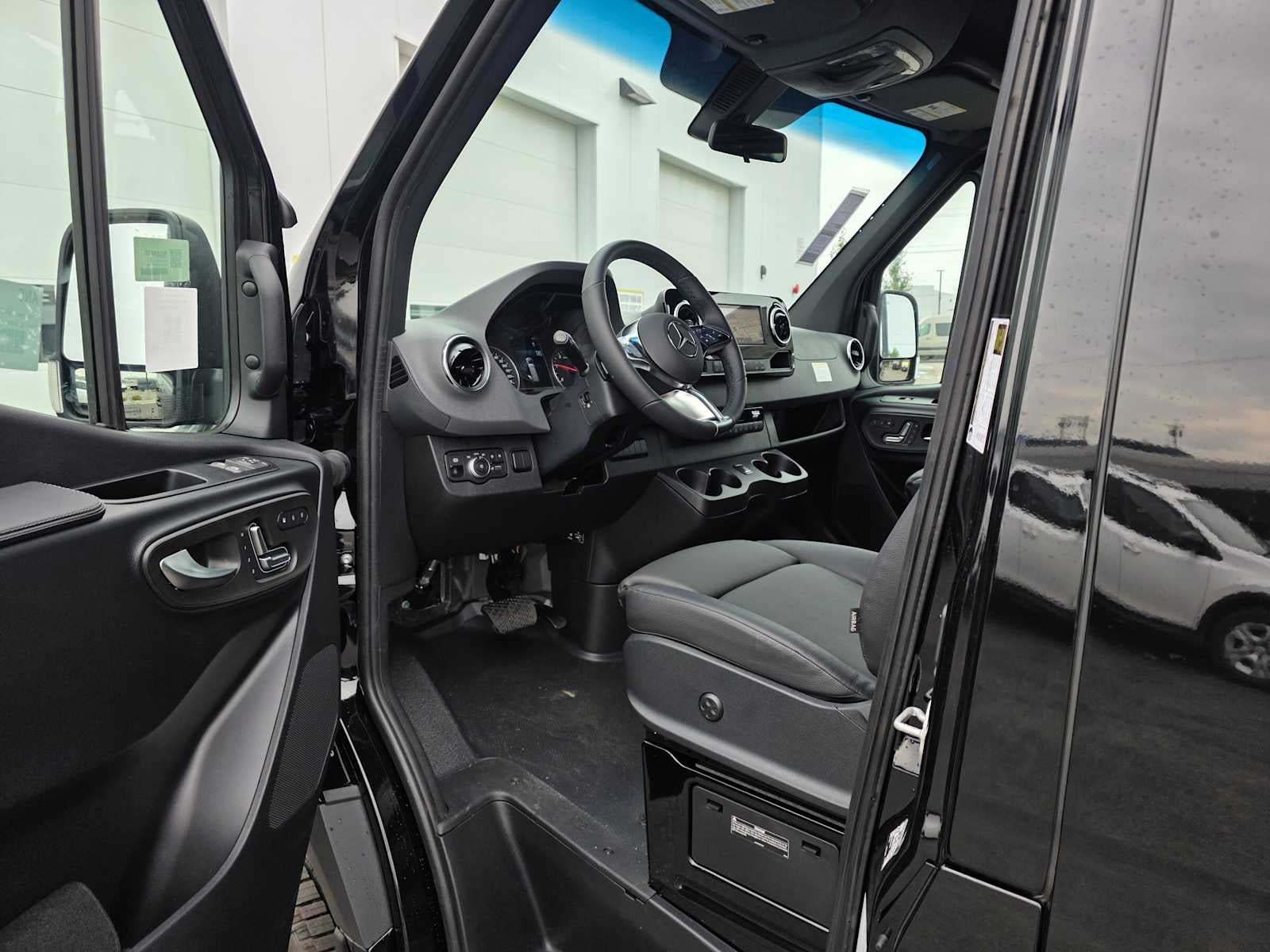 2026 Mercedes-Benz Sprinter Passenger Van 2500 Standard Roof I4 Diesel HO 144 AWD