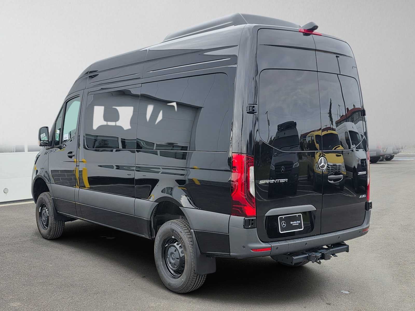2026 Mercedes-Benz Sprinter Passenger Van 2500 Standard Roof I4 Diesel HO 144 AWD