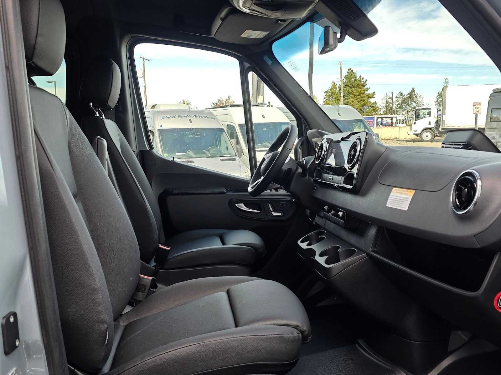 2026 Mercedes-Benz Sprinter Passenger 2500 Standard Roof I4 Diesel HO 144 AWD