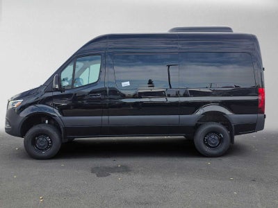 2026 Mercedes-Benz Sprinter Passenger 2500 Standard Roof I4 Diesel HO 144 AWD