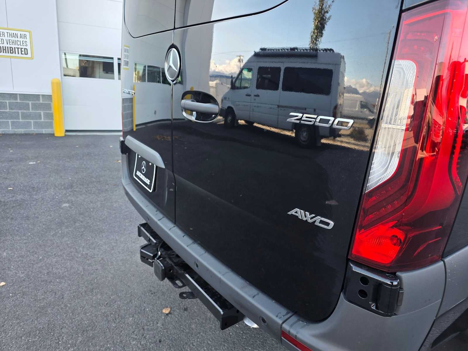 2026 Mercedes-Benz Sprinter Passenger 2500 Standard Roof I4 Diesel HO 144 AWD