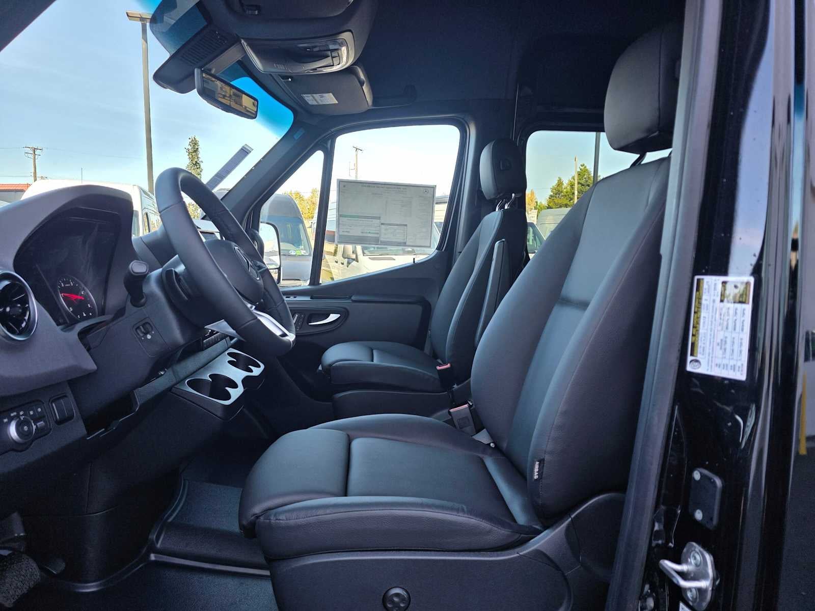 2026 Mercedes-Benz Sprinter Passenger 2500 Standard Roof I4 Diesel HO 144 AWD