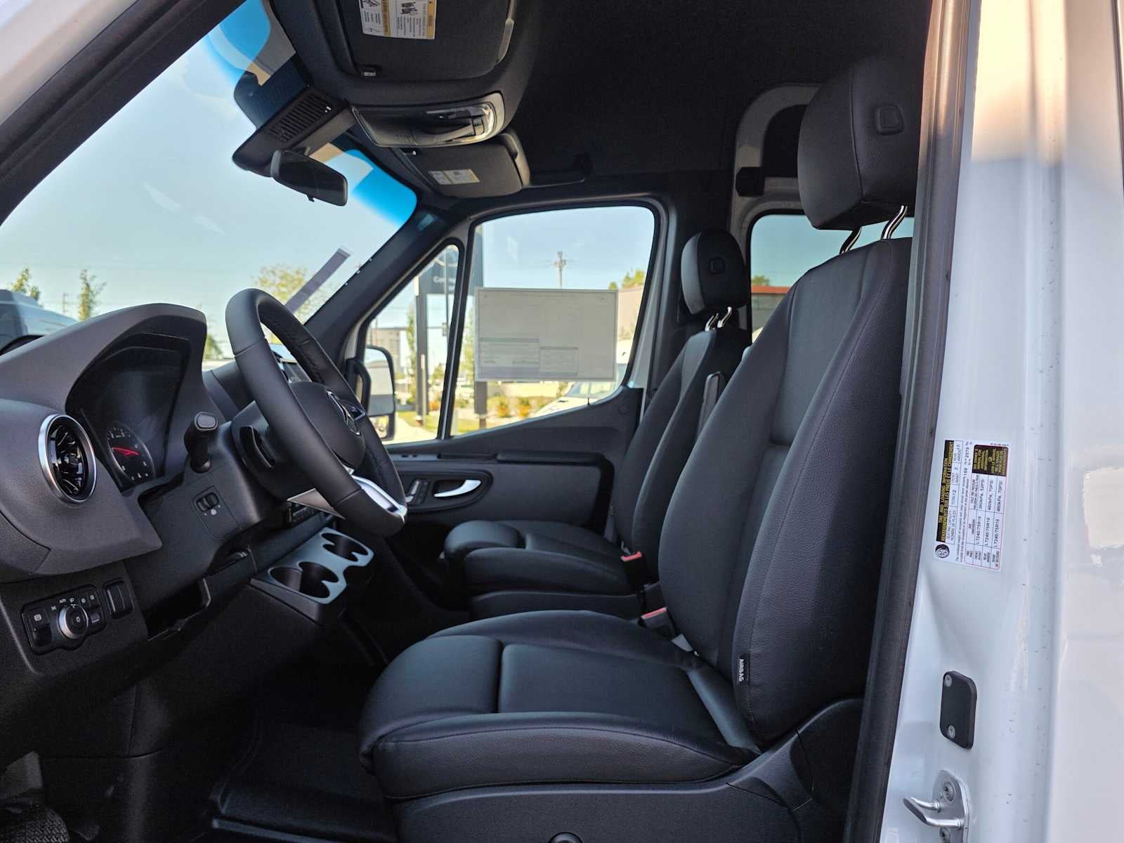 2026 Mercedes-Benz Sprinter Passenger 2500 Standard Roof I4 Diesel HO 144 AWD