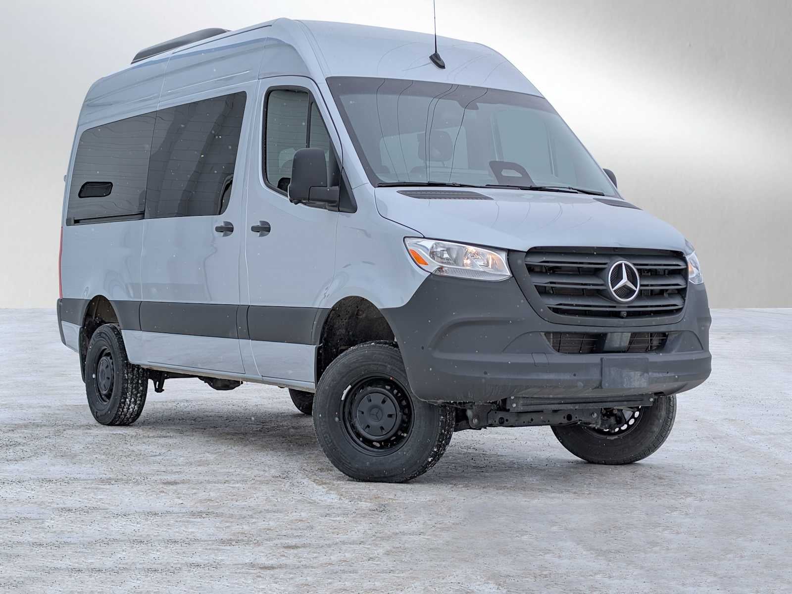 2025 Mercedes-Benz Sprinter 2500 Standard Roof I4 Diesel HO 144" AWD
