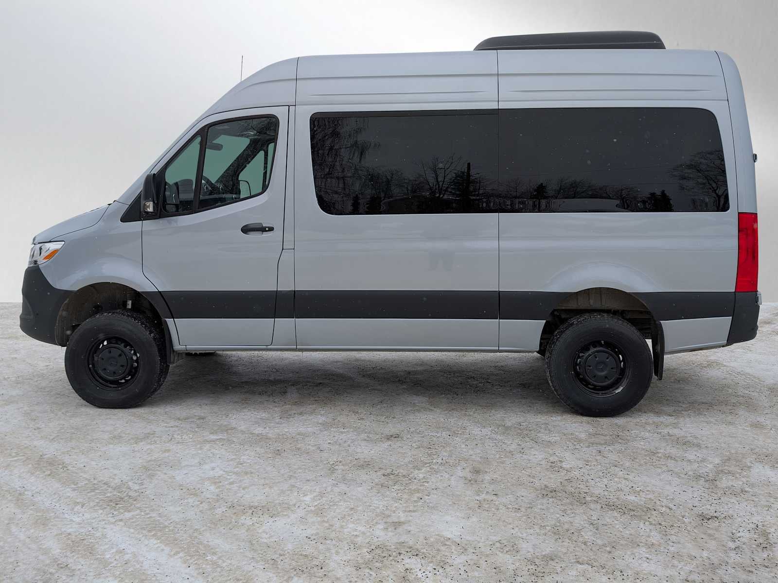 2025 Mercedes-Benz Sprinter 2500 Standard Roof I4 Diesel HO 144" AWD