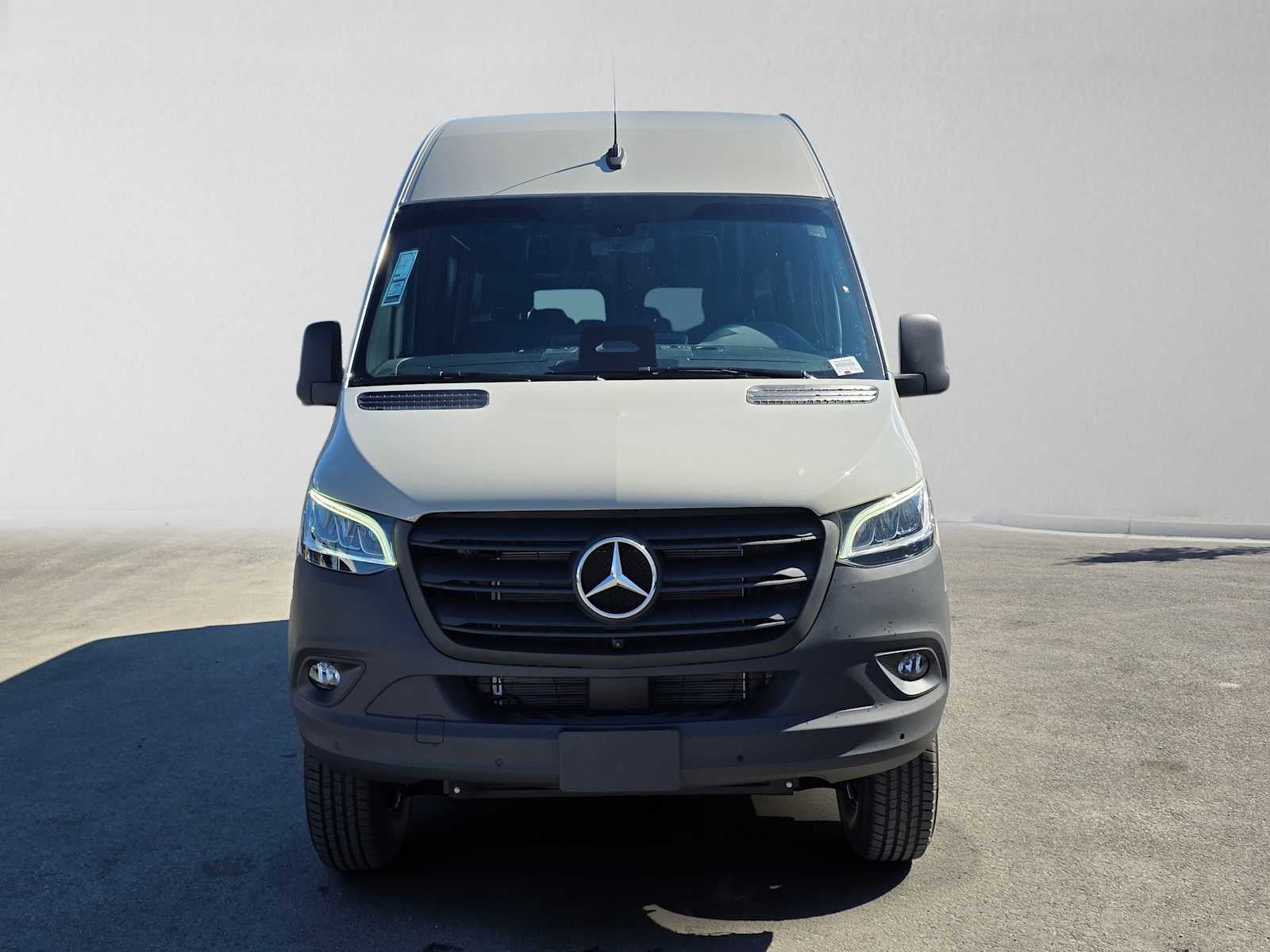 2026 Mercedes-Benz Sprinter Passenger Van 2500 Standard Roof I4 Diesel HO 144 AWD